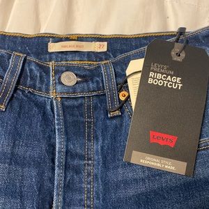 New Levi’s with tags